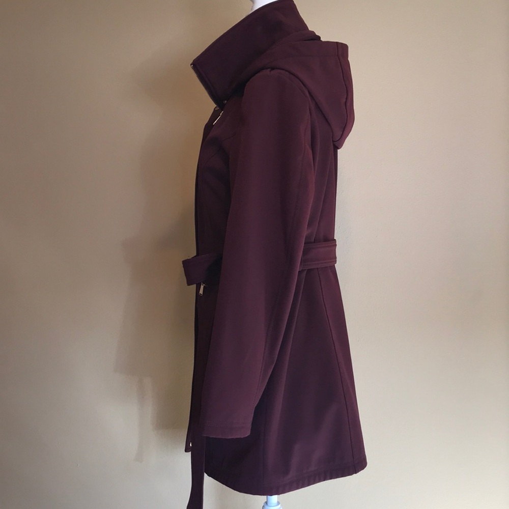 Michael Kors | Softshell Hooded Trench Coat | Burgundy | Large - Picture 4 of 8